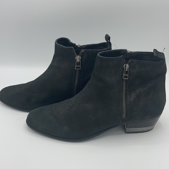 Steve Madden Pewter Roger Ankle Boot - Picture 2 of 6